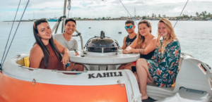 https://tahititourisme.ch/wp-content/uploads/2021/12/couv-donut-boat-2.png